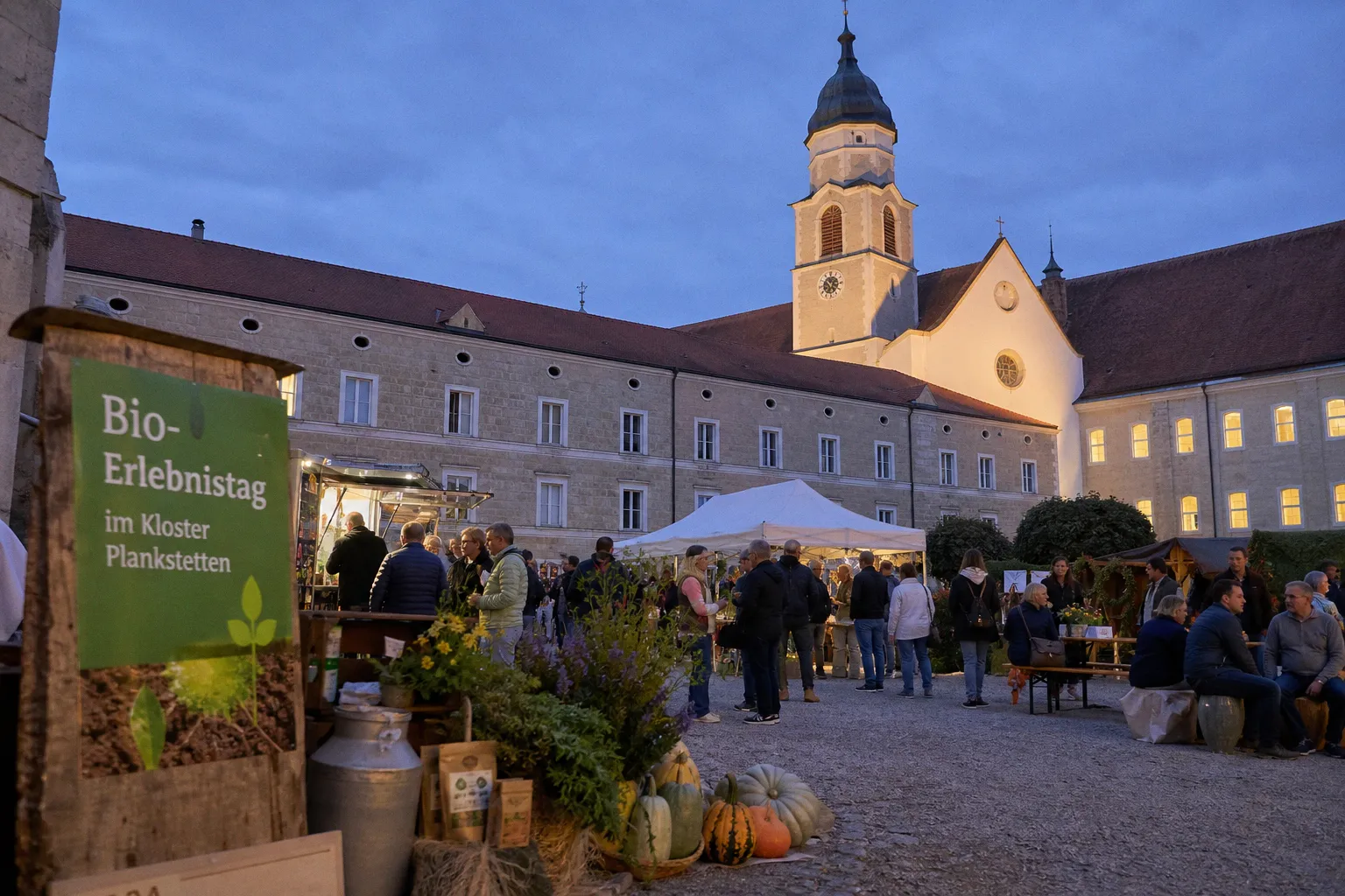 Bio-Erlebnistag im Kloster Plankstetten: Ein Modell für erfolgreiche Hofevents